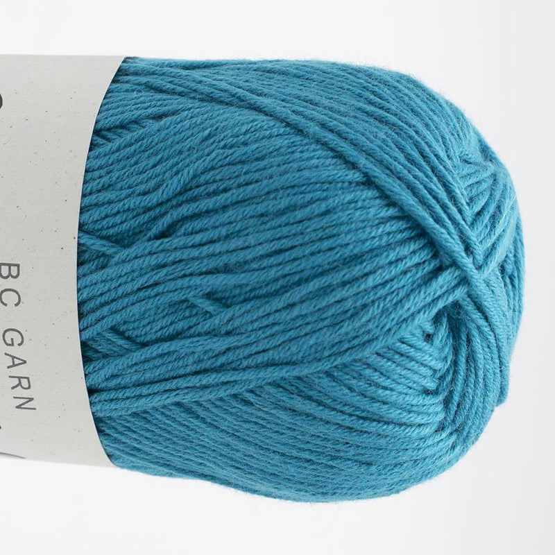 Tulip Shawl Knitting Kit