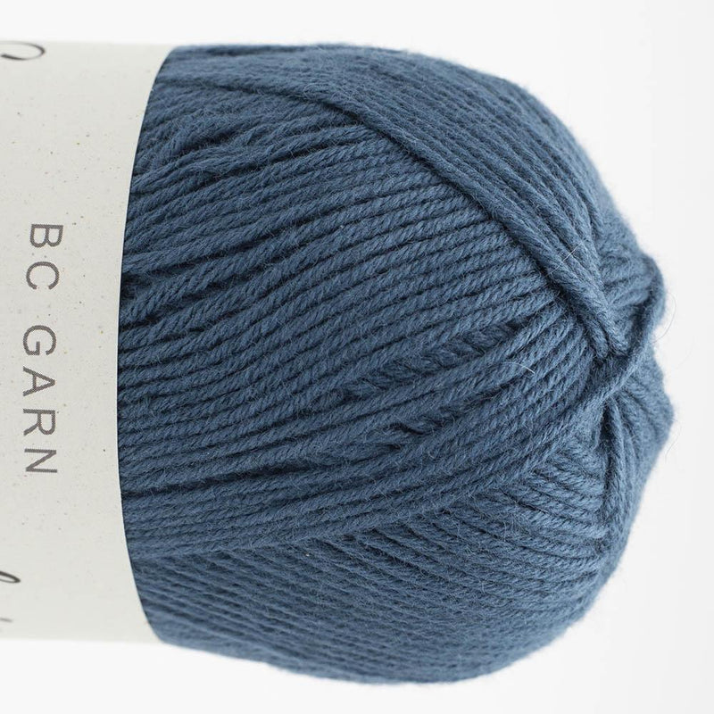 Tulip Shawl Knitting Kit