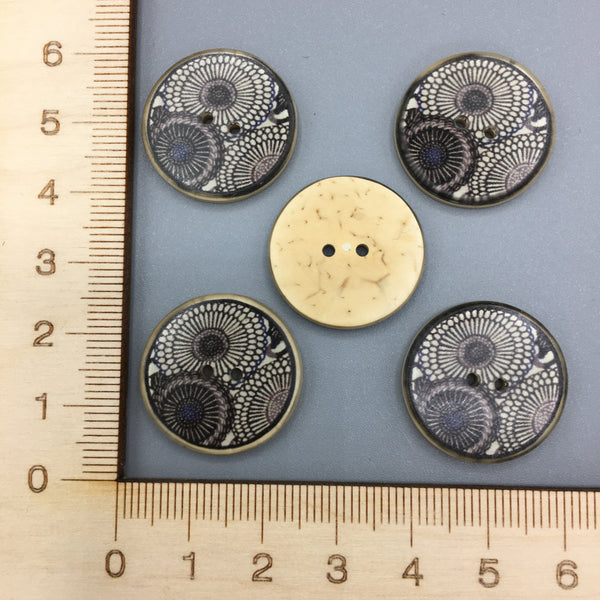 Abstract Flowers Button B031